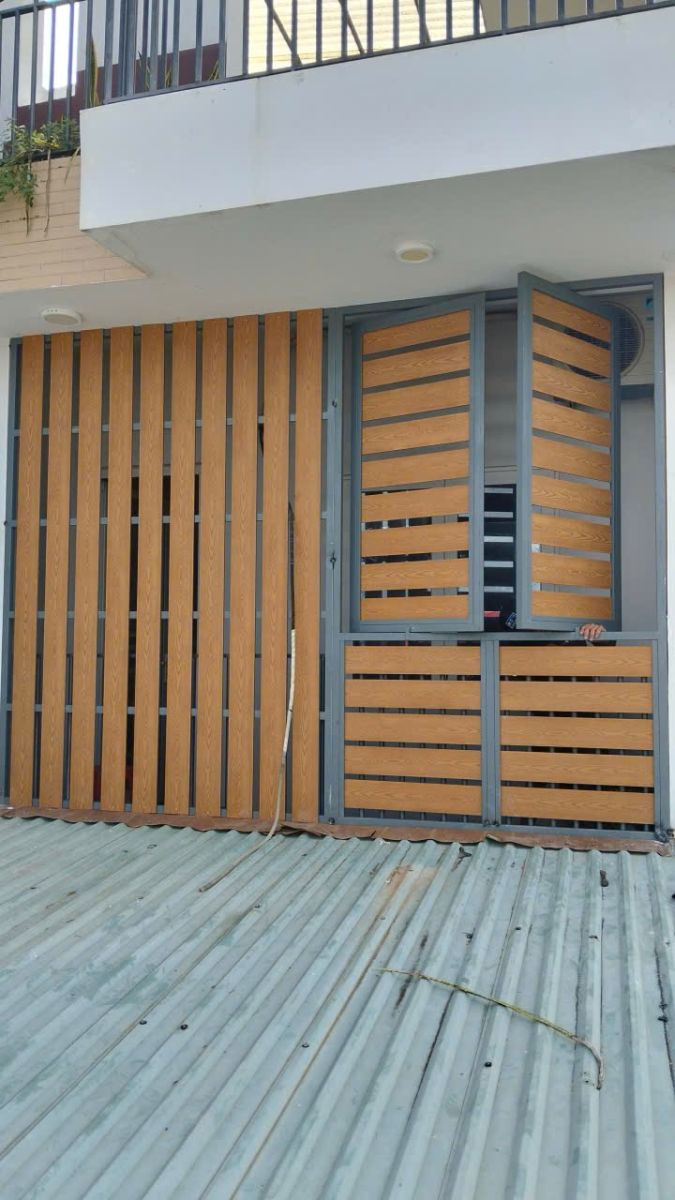thi công cổng giả gỗ chuyên nghiệp