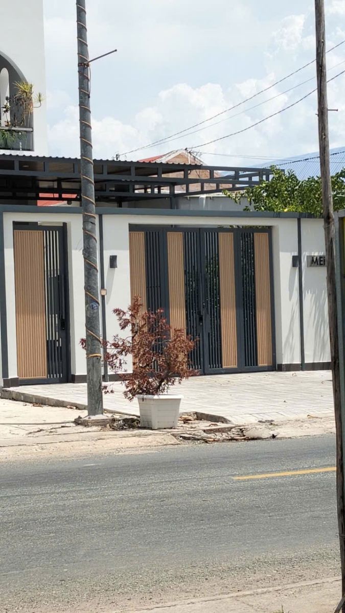 Địa chỉ làm cổng sắt giả gỗ chuyên nghiệp
