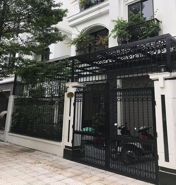 chuyên thi công khung sắt bảo vệ