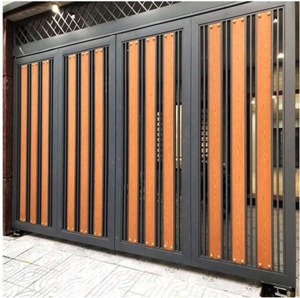 cửa sắt 4 cánh giả gỗ ưa chuộng nhất gòn
