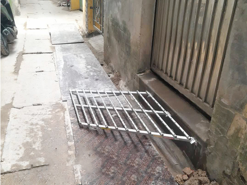 cung cấp cầu dốc dắt xe máy