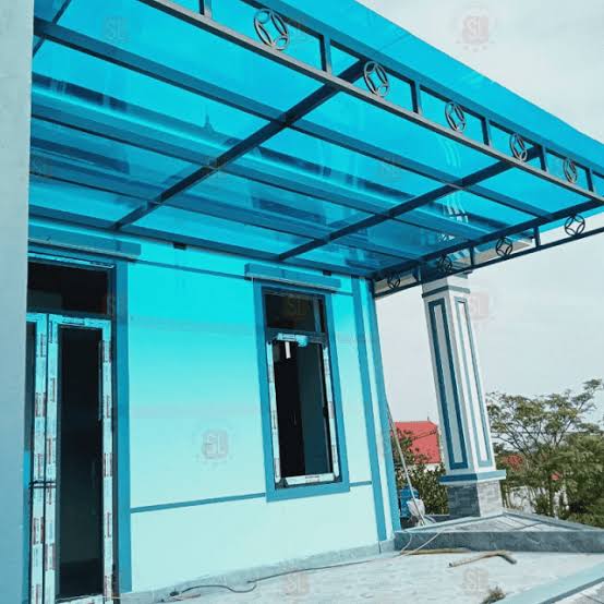 làm mái che sân thượng nhựa sáng